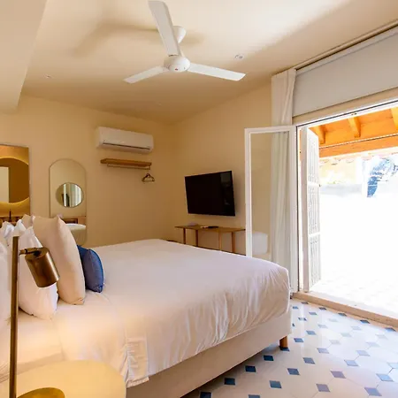 Hotel B Haus 4*