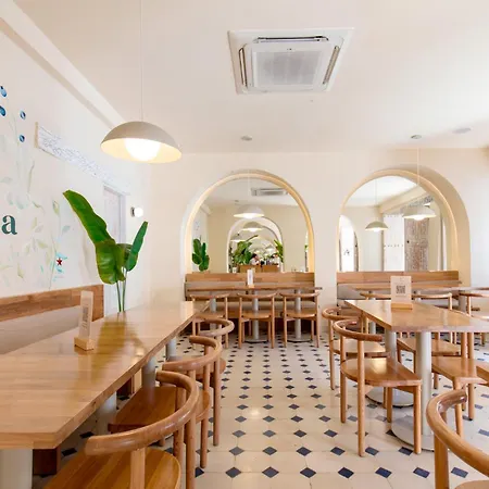 B Haus Hotel